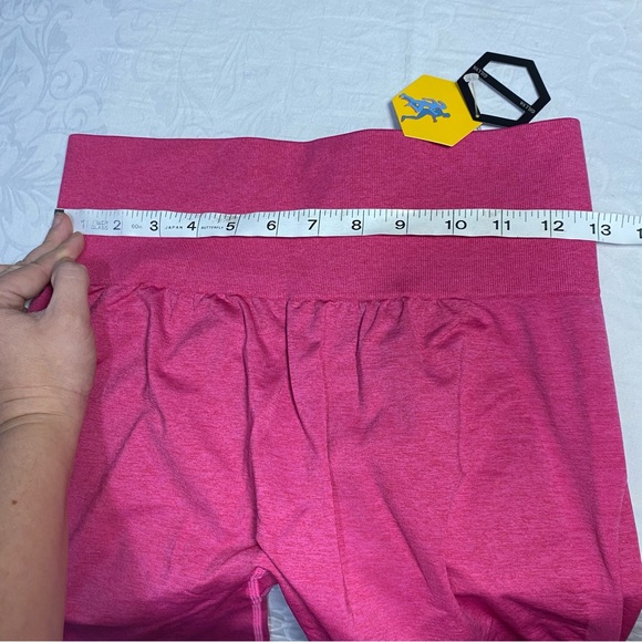 NWT Gillya Scrunch Butt Compression Leggings Barbie Pink Brand New Thick Smooth - Picture 6 of 9